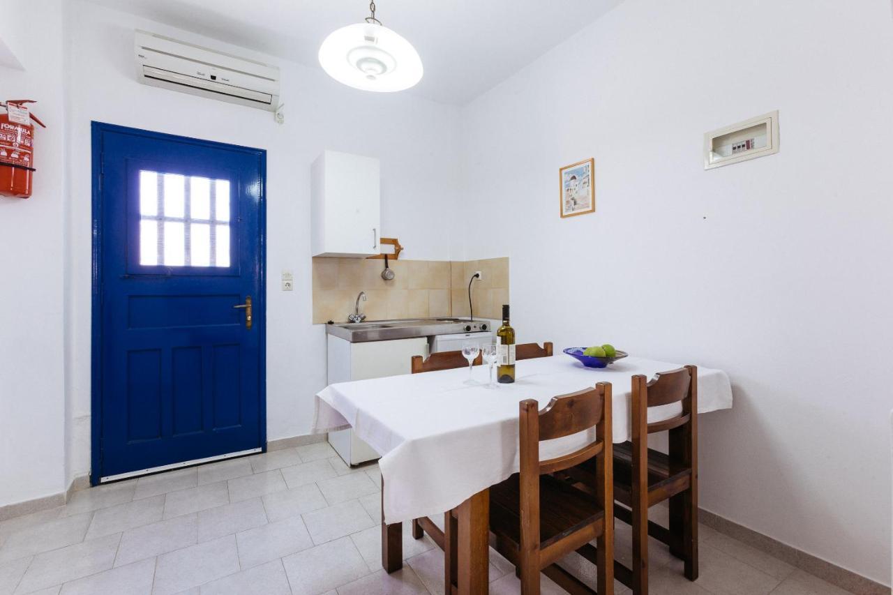 Thalassitis Coastal Apartments Perivolos  Extérieur photo